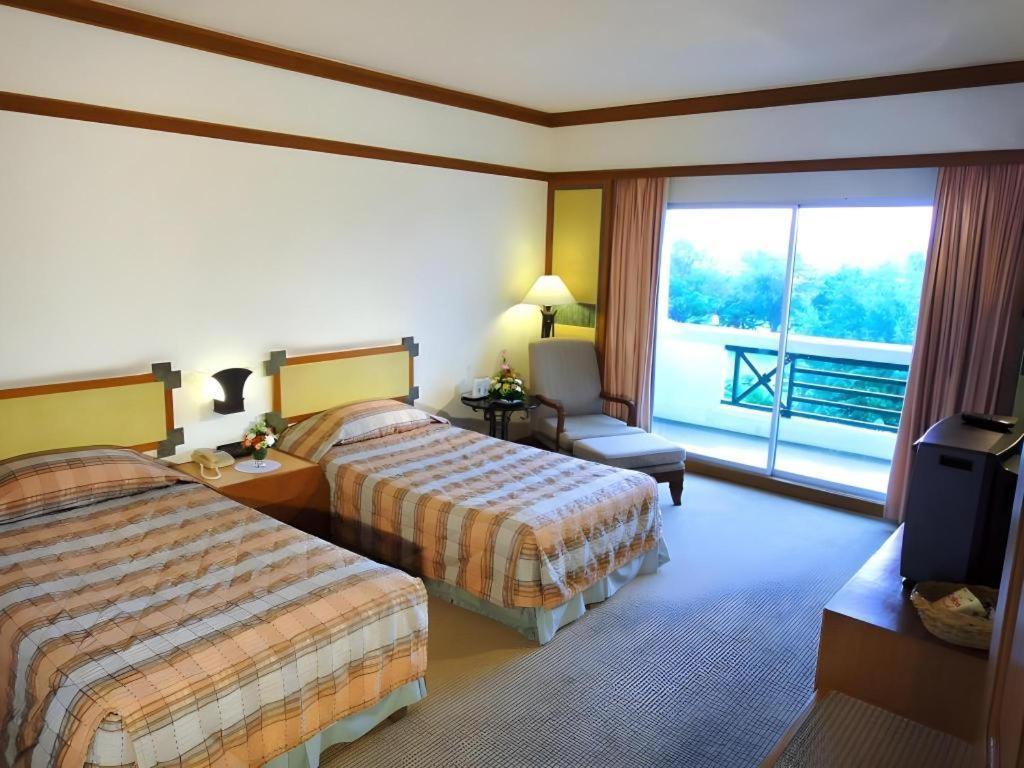Bp Samila Beach Hotel & Resort Songkhla Exterior photo
